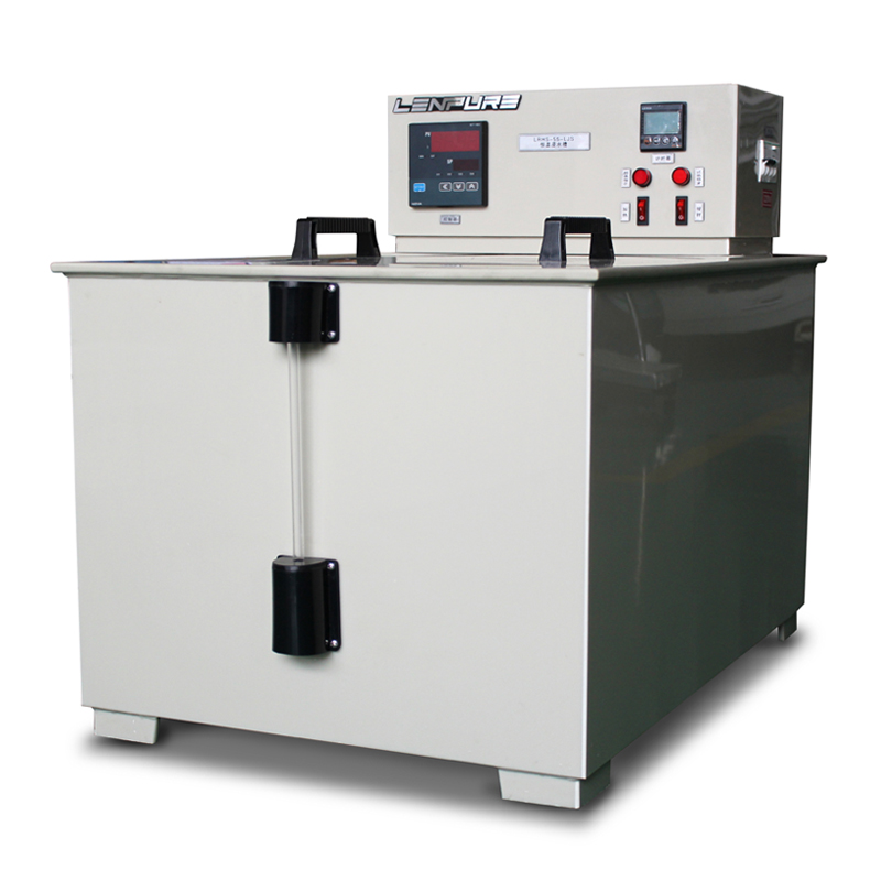 <b>運(yùn)用IPX8浸水試驗機(jī)</b>